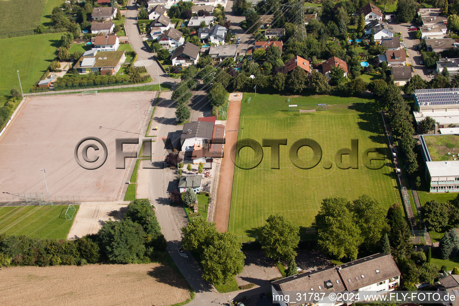 Photographie aérienne de Terrain de football à le quartier Vimbuch in Bühl dans le département Bade-Wurtemberg, Allemagne