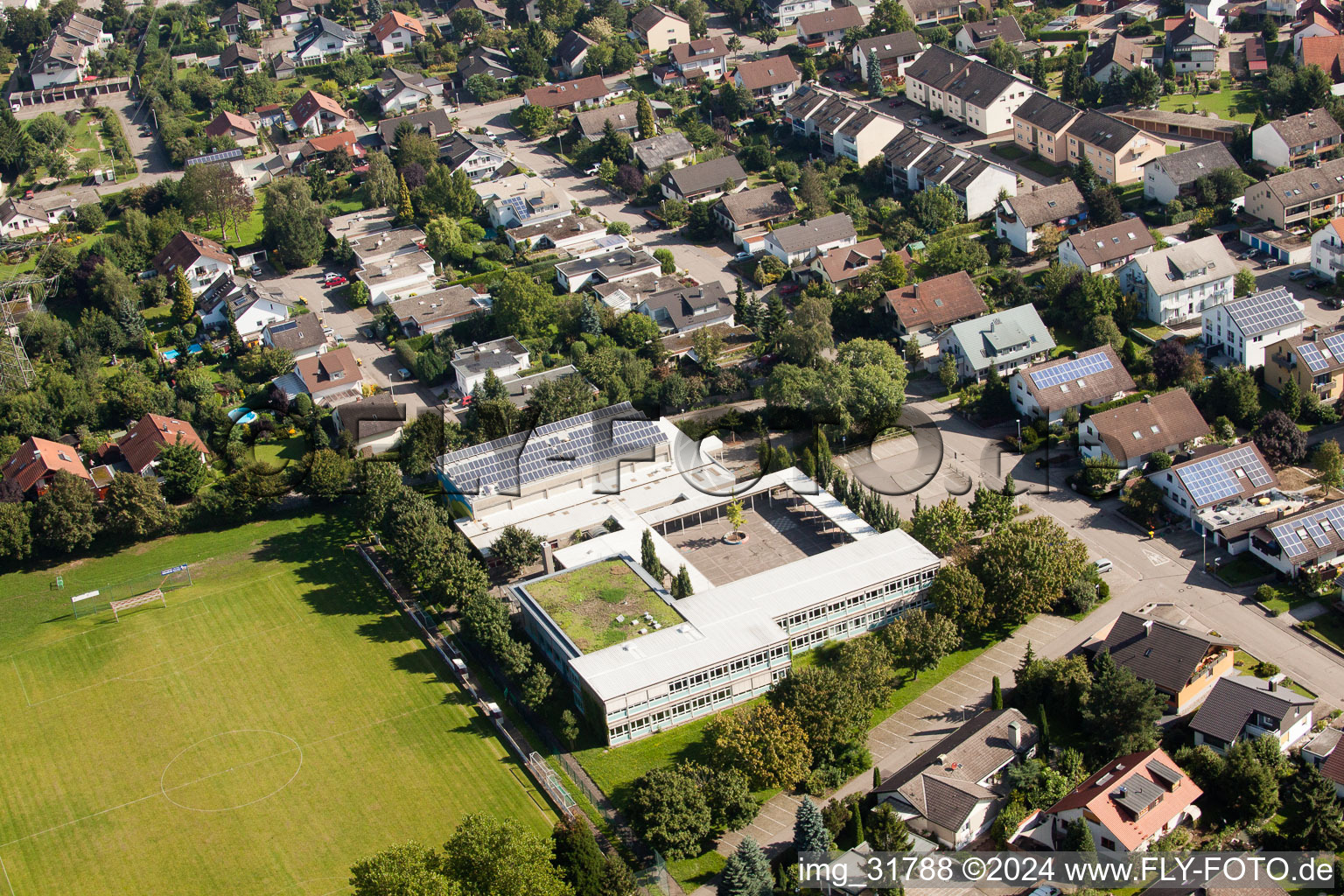 Vue aérienne de École à le quartier Vimbuch in Bühl dans le département Bade-Wurtemberg, Allemagne