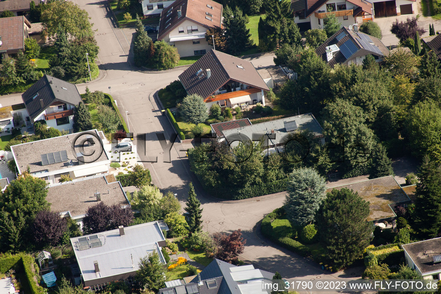 Vue aérienne de Fasanenstr à le quartier Vimbuch in Bühl dans le département Bade-Wurtemberg, Allemagne