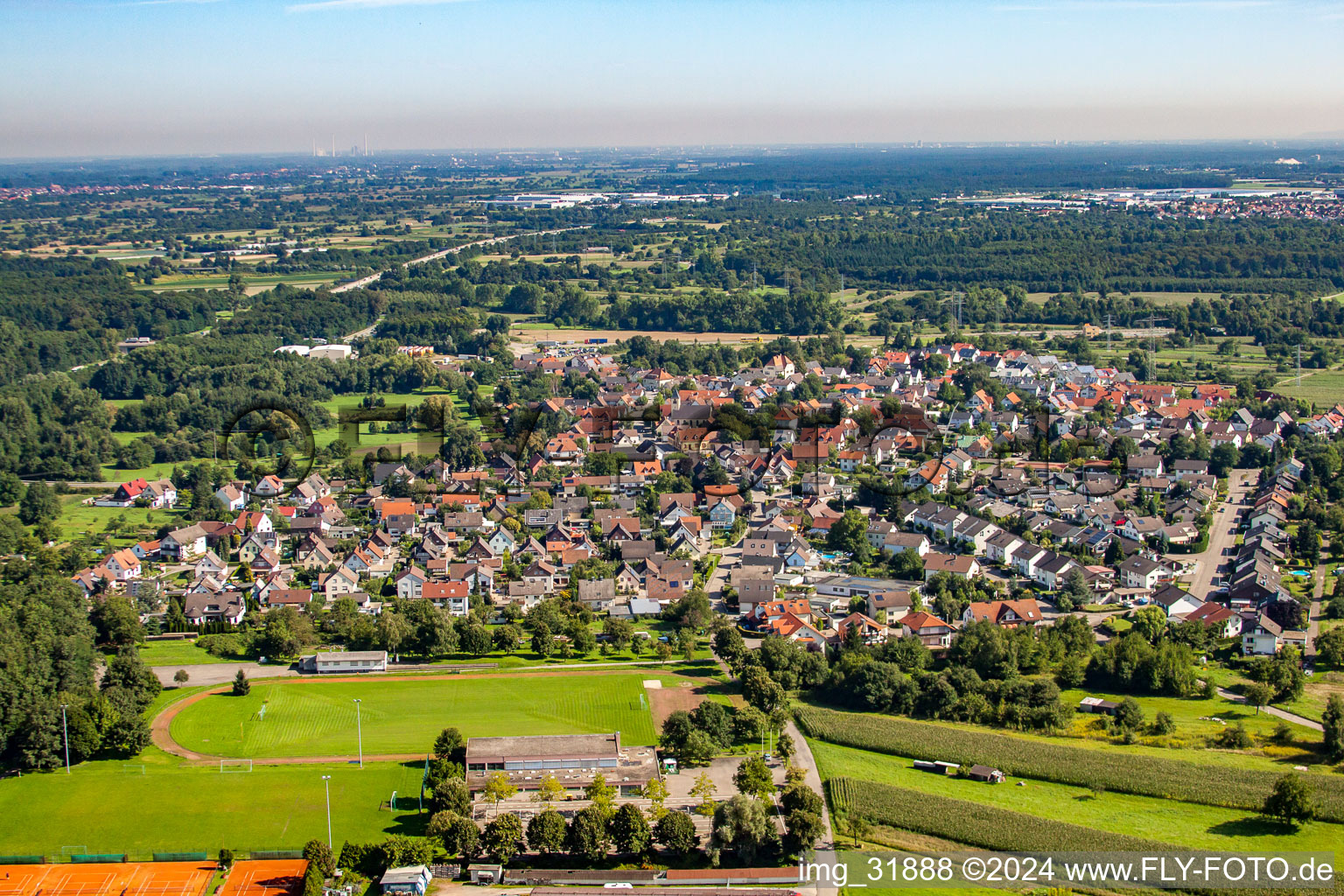 Vue aérienne de Du sud à le quartier Rauental in Rastatt dans le département Bade-Wurtemberg, Allemagne