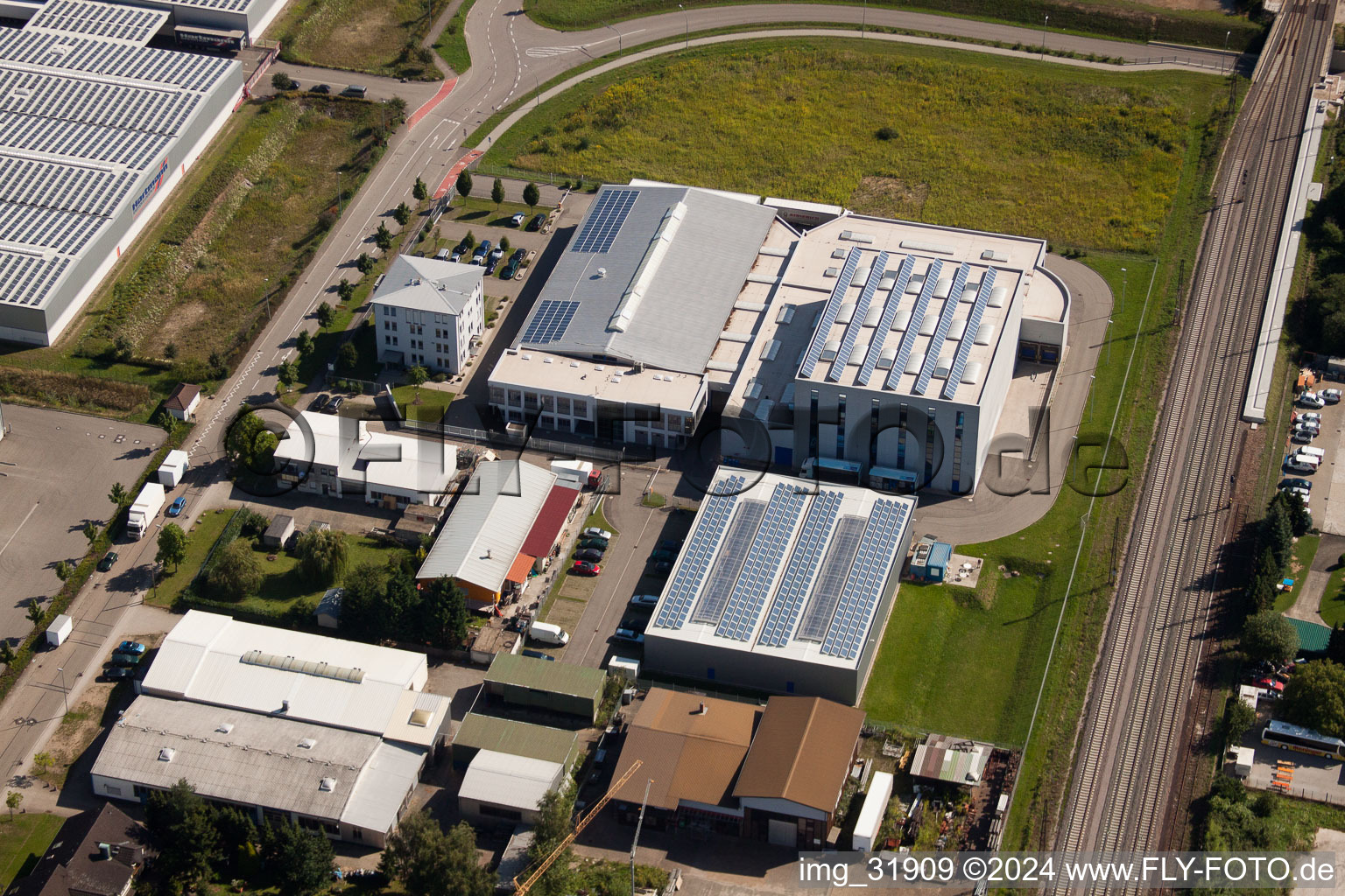 Photographie aérienne de Zone industrielle du Schleifweg à Muggensturm dans le département Bade-Wurtemberg, Allemagne