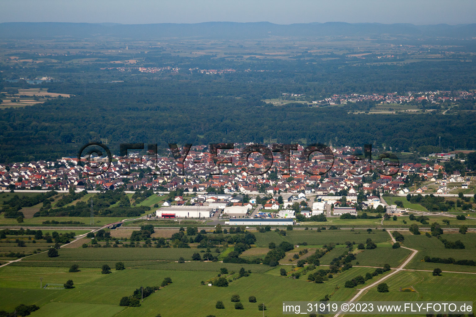 Vue aérienne de De l'est à Bietigheim dans le département Bade-Wurtemberg, Allemagne