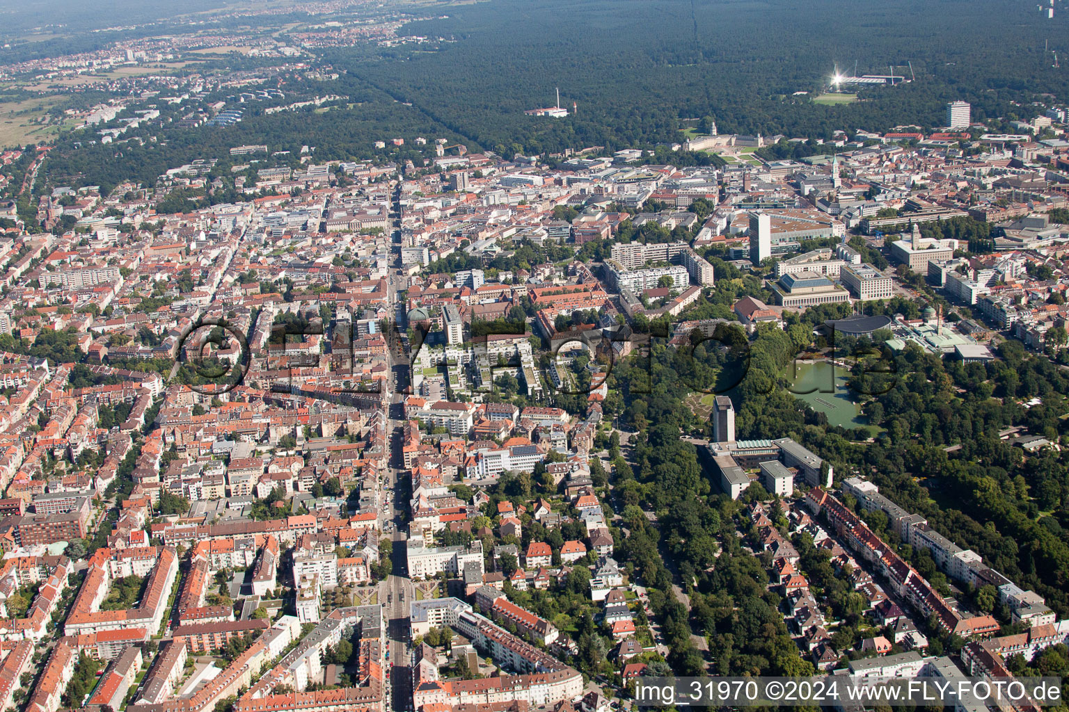 Vue aérienne de Quartier Südweststadt in Karlsruhe dans le département Bade-Wurtemberg, Allemagne