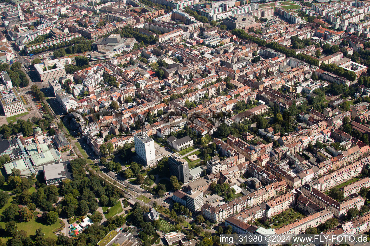 Vue aérienne de Quartier Südstadt in Karlsruhe dans le département Bade-Wurtemberg, Allemagne