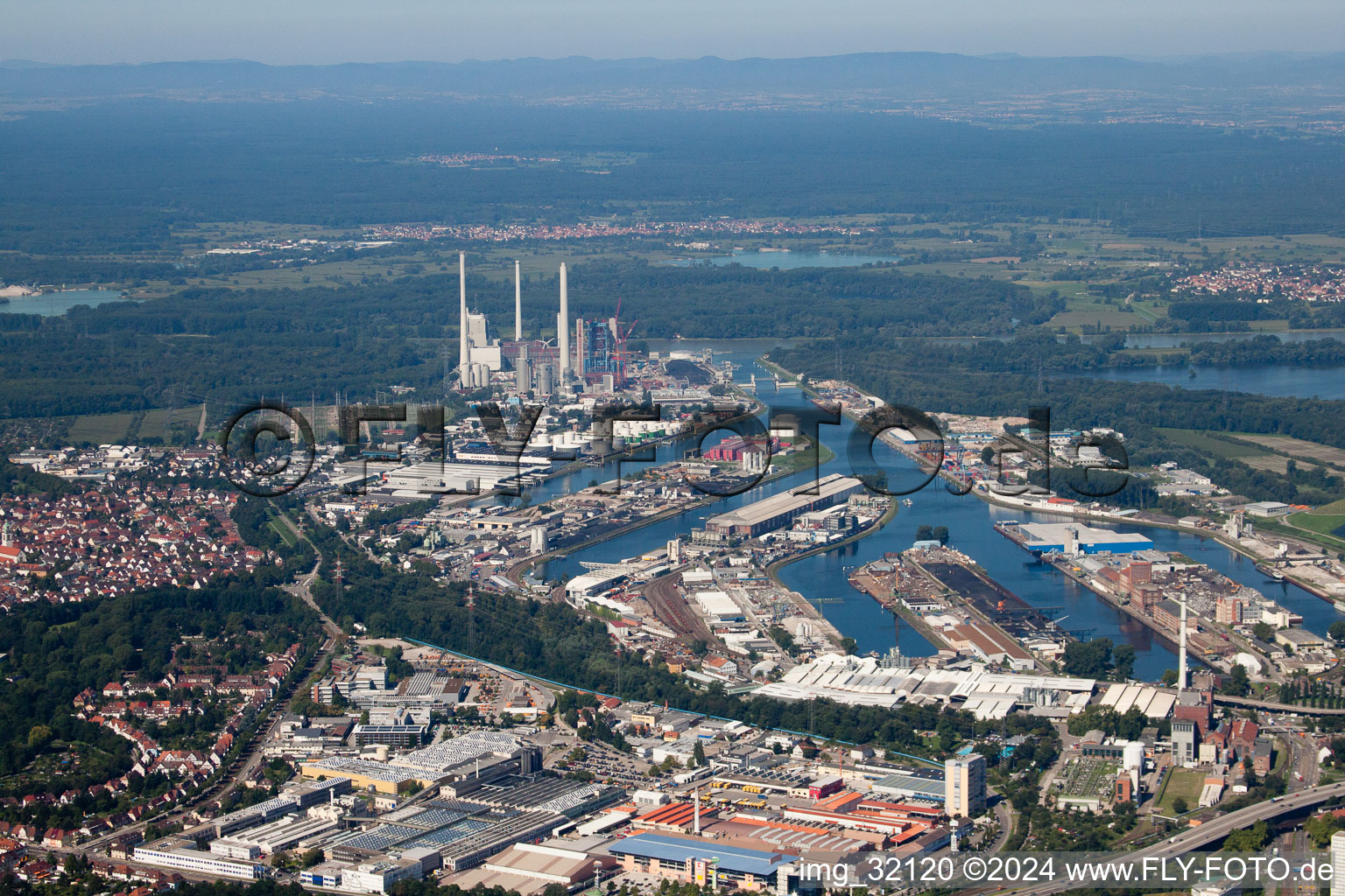 Quartier Mühlburg in Karlsruhe dans le département Bade-Wurtemberg, Allemagne vue du ciel