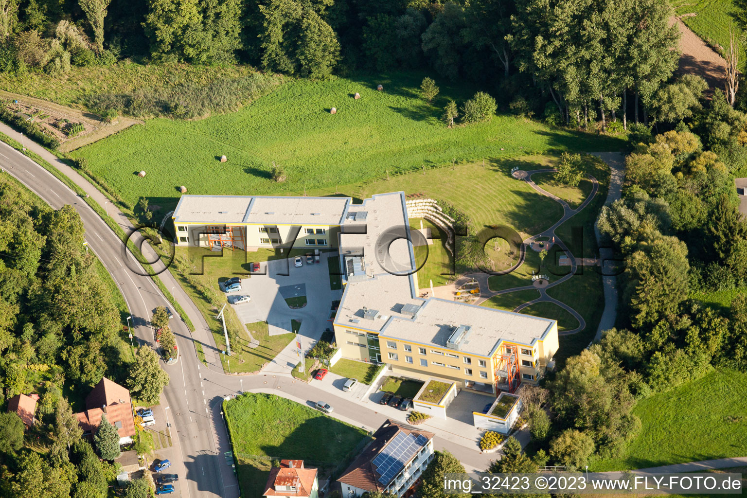 Keltern dans le département Bade-Wurtemberg, Allemagne du point de vue du drone