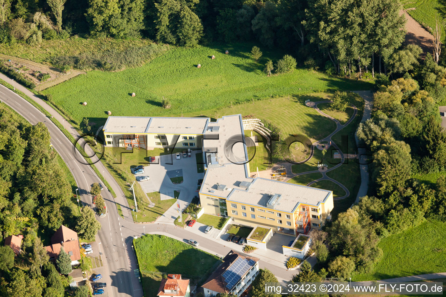 Keltern dans le département Bade-Wurtemberg, Allemagne vue du ciel