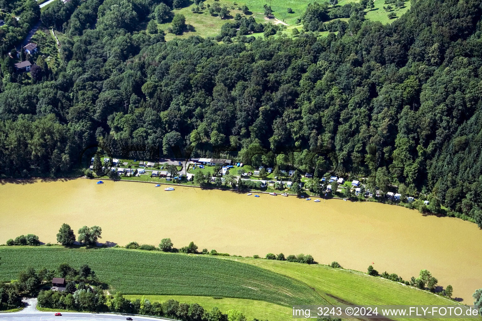 Vue aérienne de Camping à Mörtelstein dans le département Bade-Wurtemberg, Allemagne