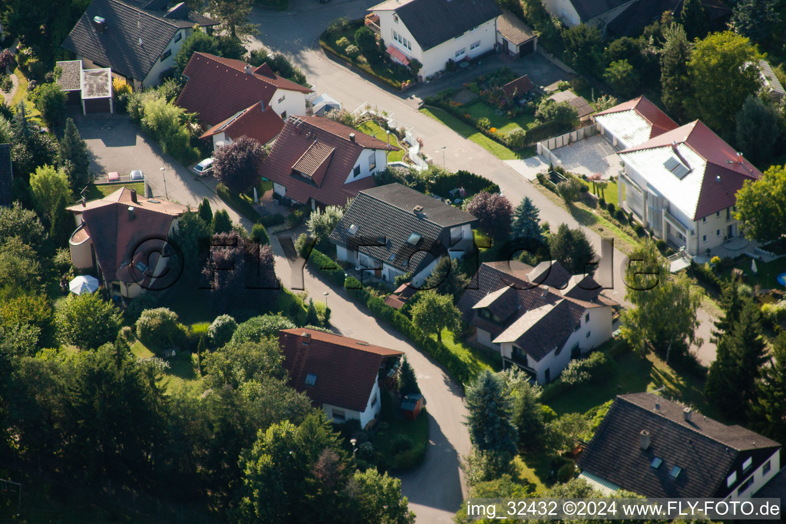 Keltern dans le département Bade-Wurtemberg, Allemagne d'un drone