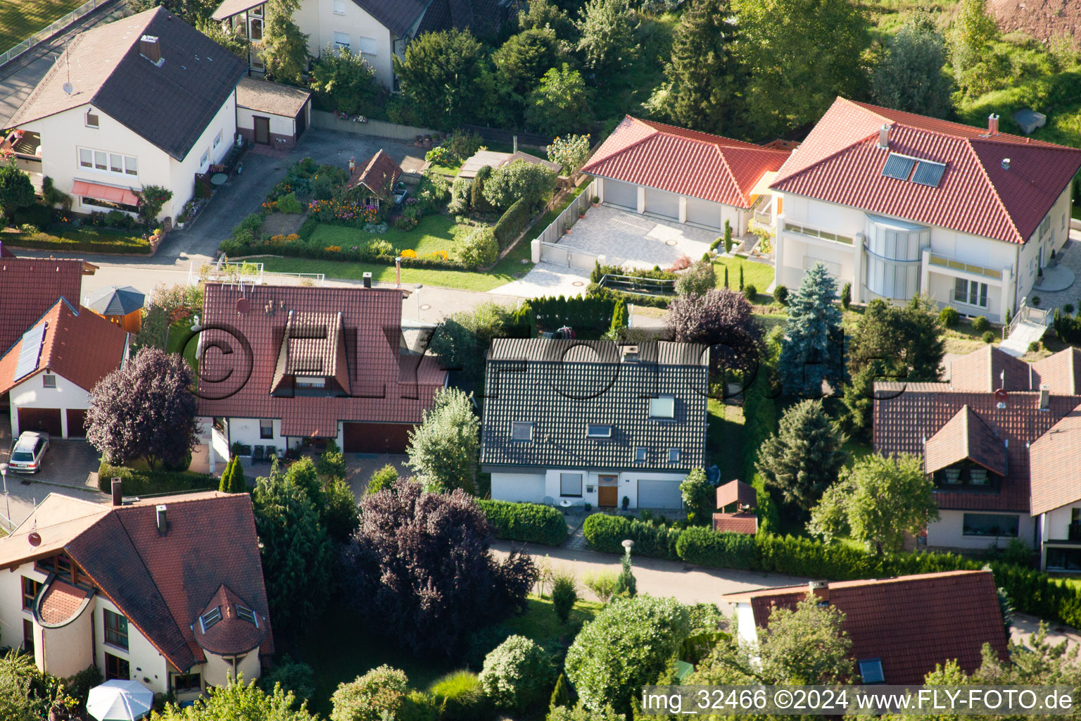 Image drone de Keltern dans le département Bade-Wurtemberg, Allemagne