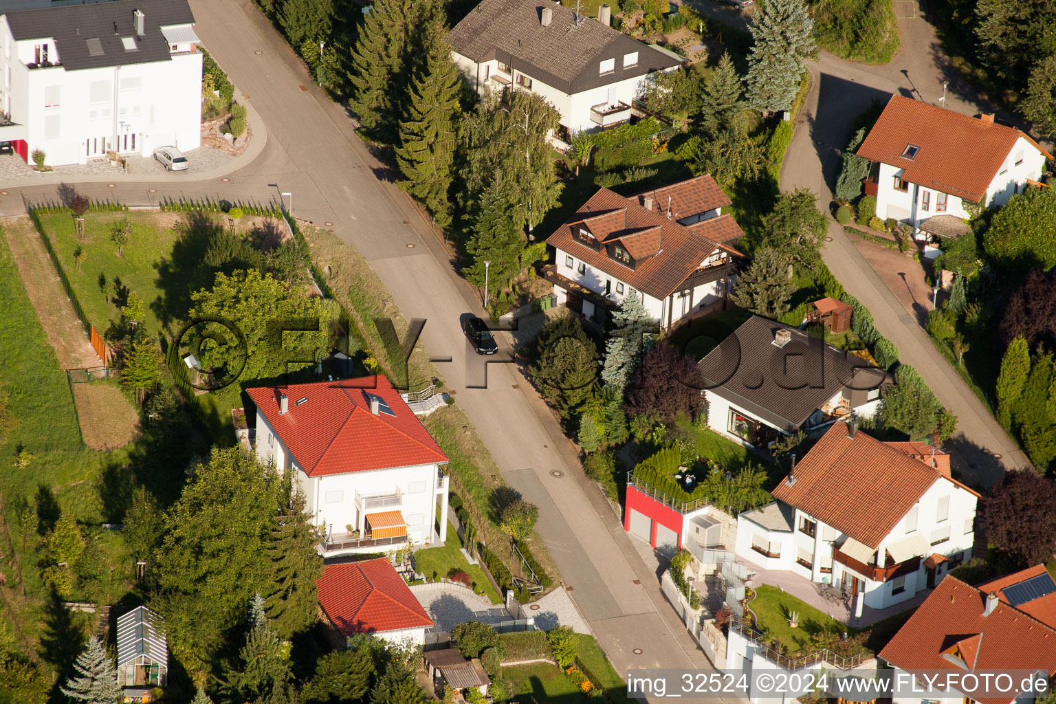 Keltern dans le département Bade-Wurtemberg, Allemagne du point de vue du drone