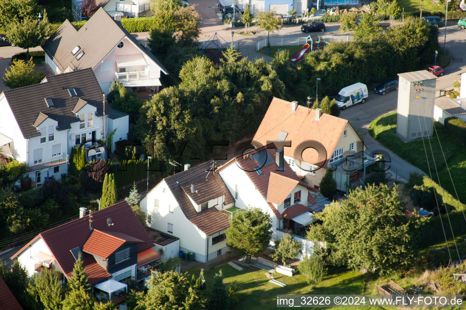 Vue d'oiseau de Gräfenhausen dans le département Bade-Wurtemberg, Allemagne