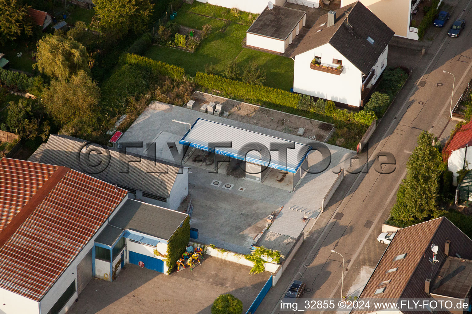 Vue aérienne de Zone de lavage de voitures de l'Elsässerstrasse à Kandel dans le département Rhénanie-Palatinat, Allemagne