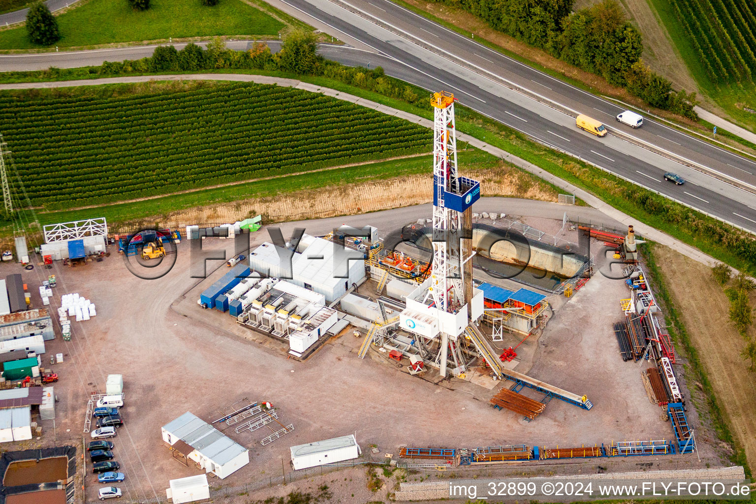 Photographie aérienne de Système géothermique sur l'A65, 2ème forage à Insheim dans le département Rhénanie-Palatinat, Allemagne