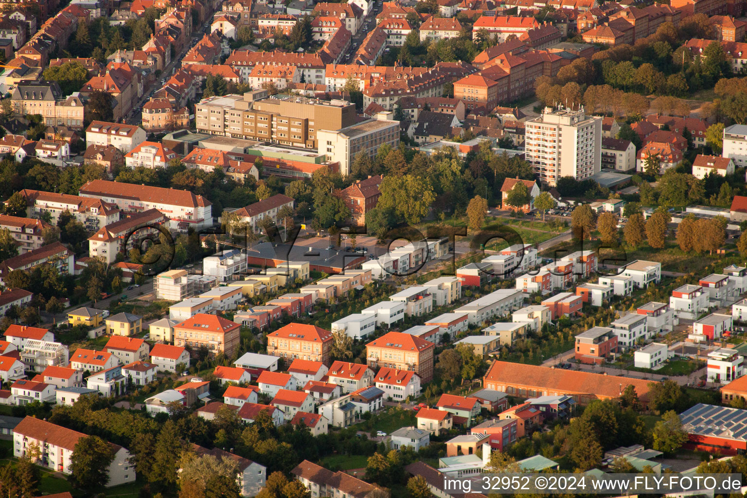 Vue aérienne de Landau in der Pfalz dans le département Rhénanie-Palatinat, Allemagne