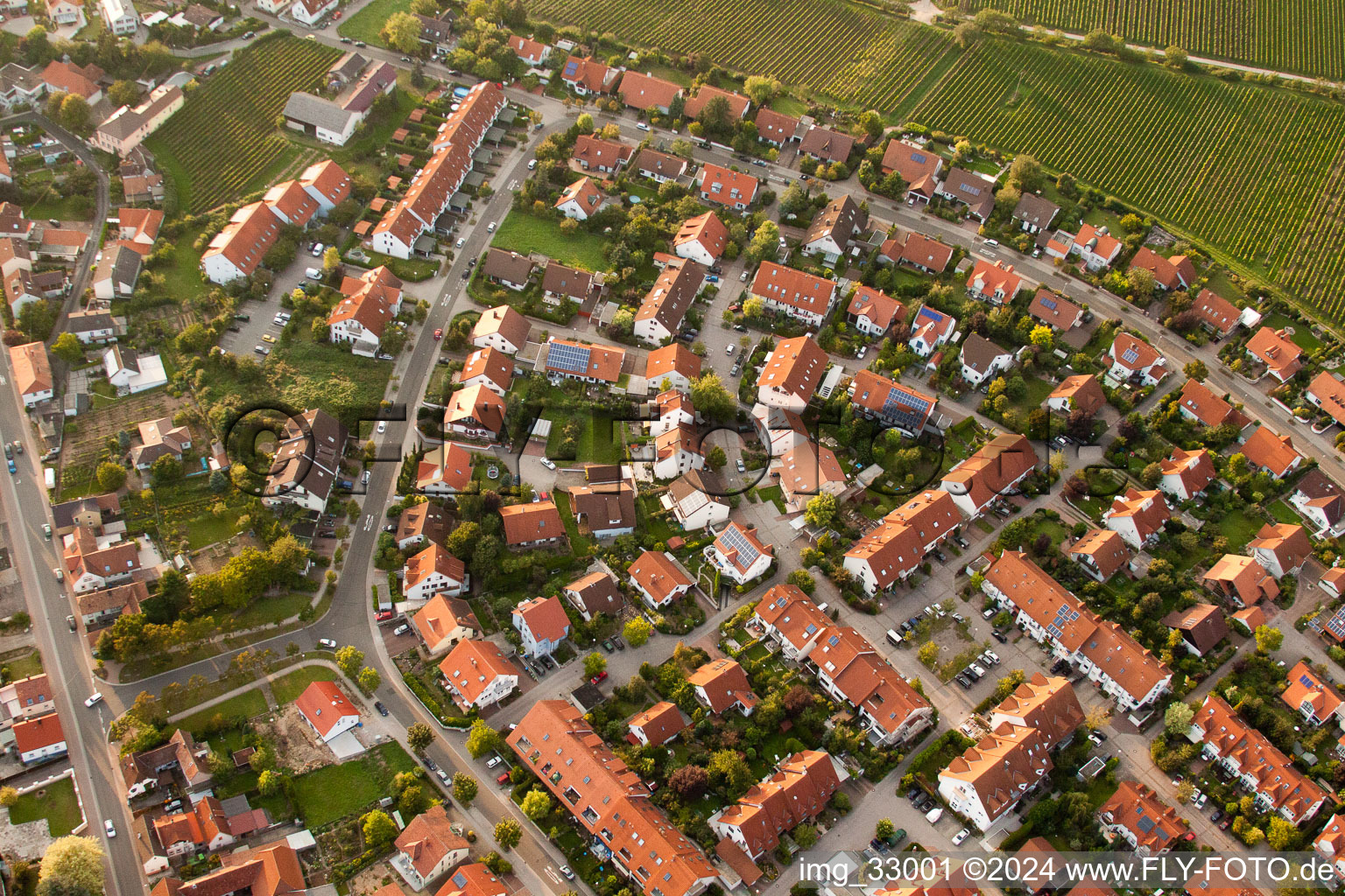 Vue aérienne de Dans le Plöck à le quartier Godramstein in Landau in der Pfalz dans le département Rhénanie-Palatinat, Allemagne