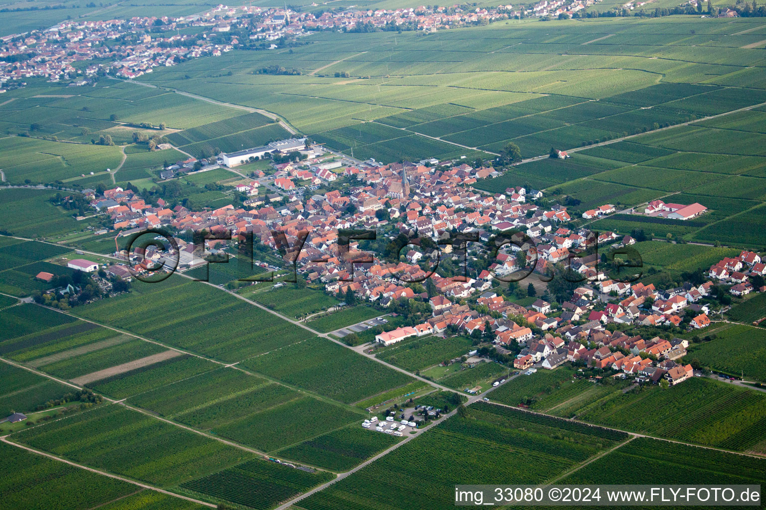 Vue oblique de Rhodt unter Rietburg dans le département Rhénanie-Palatinat, Allemagne