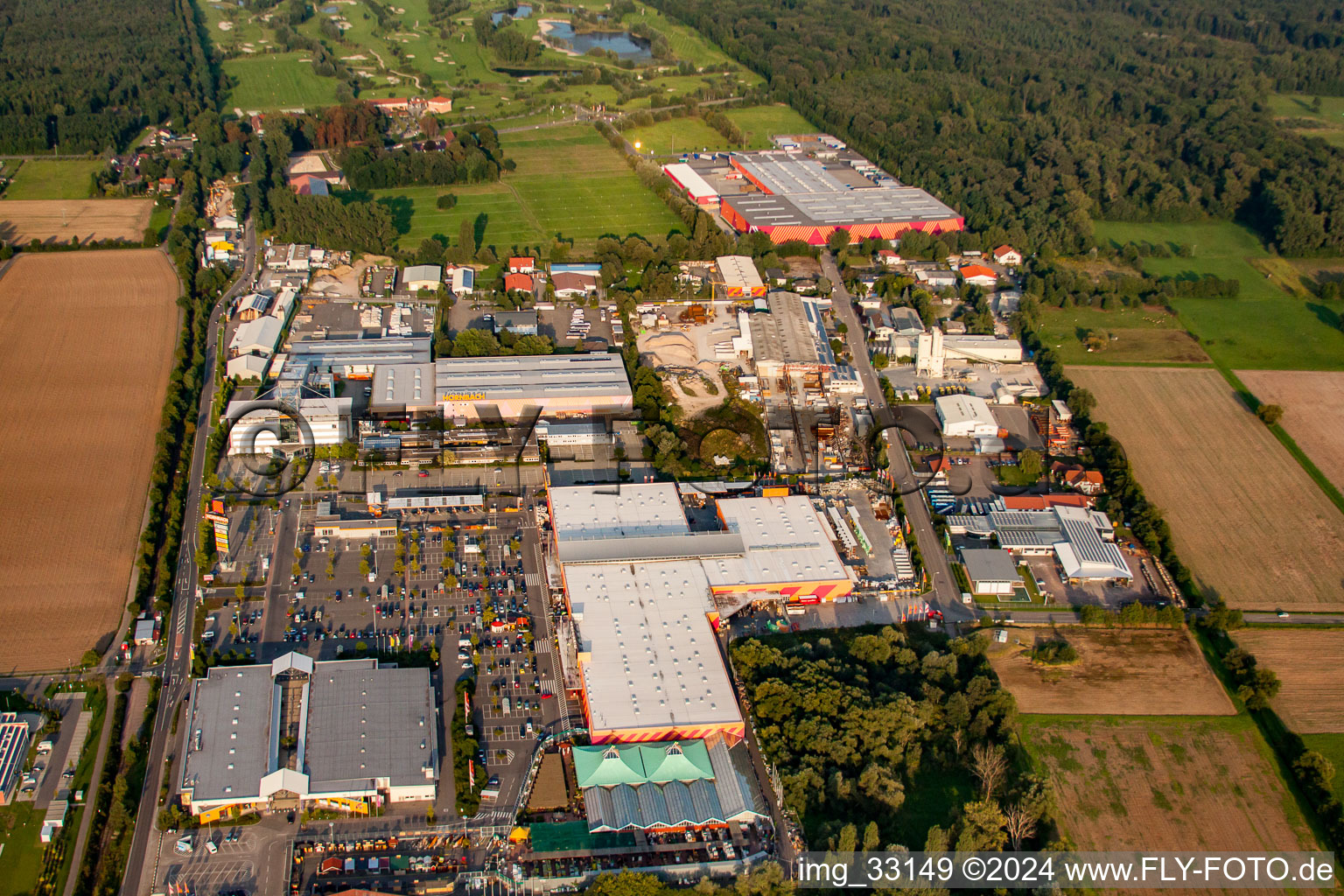 Vue oblique de Centre de construction de Hornbach à Bornheim dans le département Rhénanie-Palatinat, Allemagne