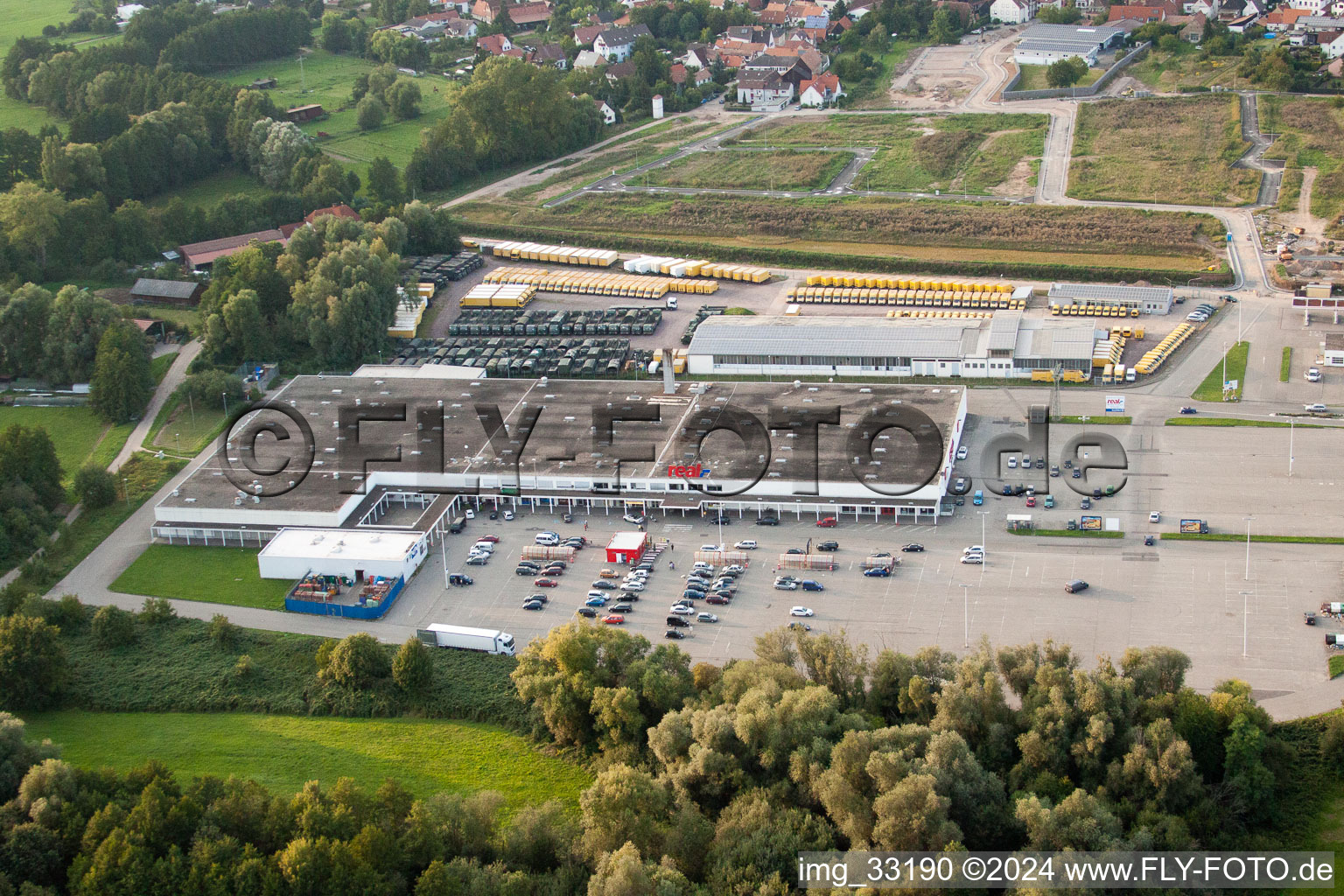 Photographie aérienne de Zone commerciale à Rohrbach dans le département Rhénanie-Palatinat, Allemagne