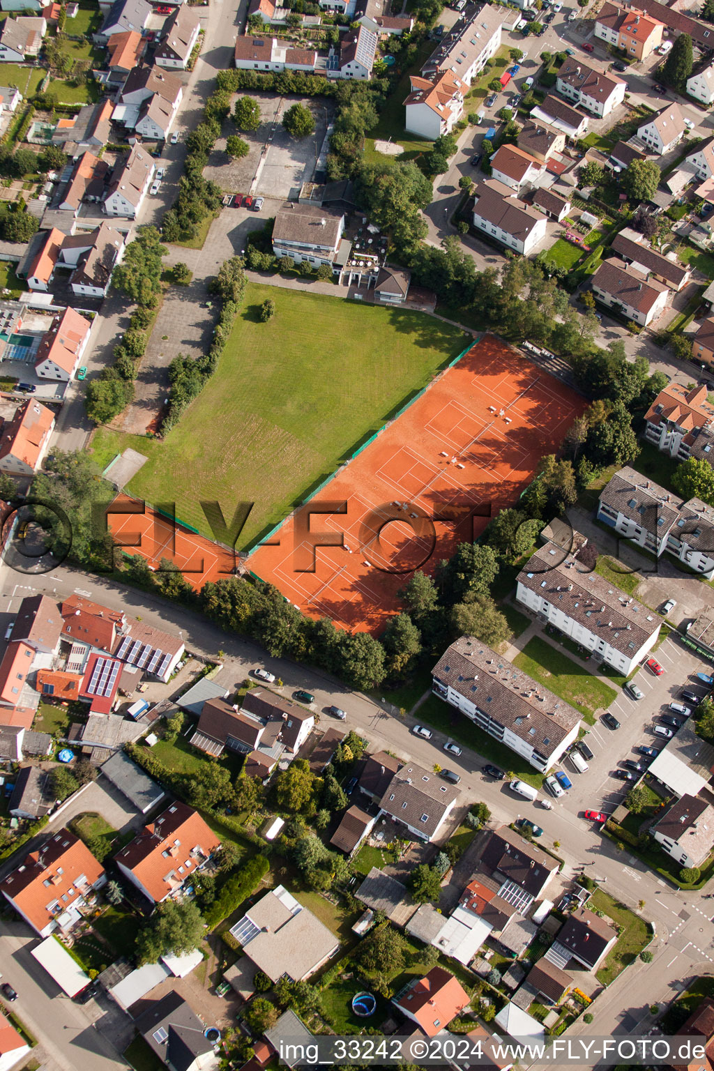 Vue aérienne de Télévision du club de tennis Linkenheim eV à le quartier Linkenheim in Linkenheim-Hochstetten dans le département Bade-Wurtemberg, Allemagne