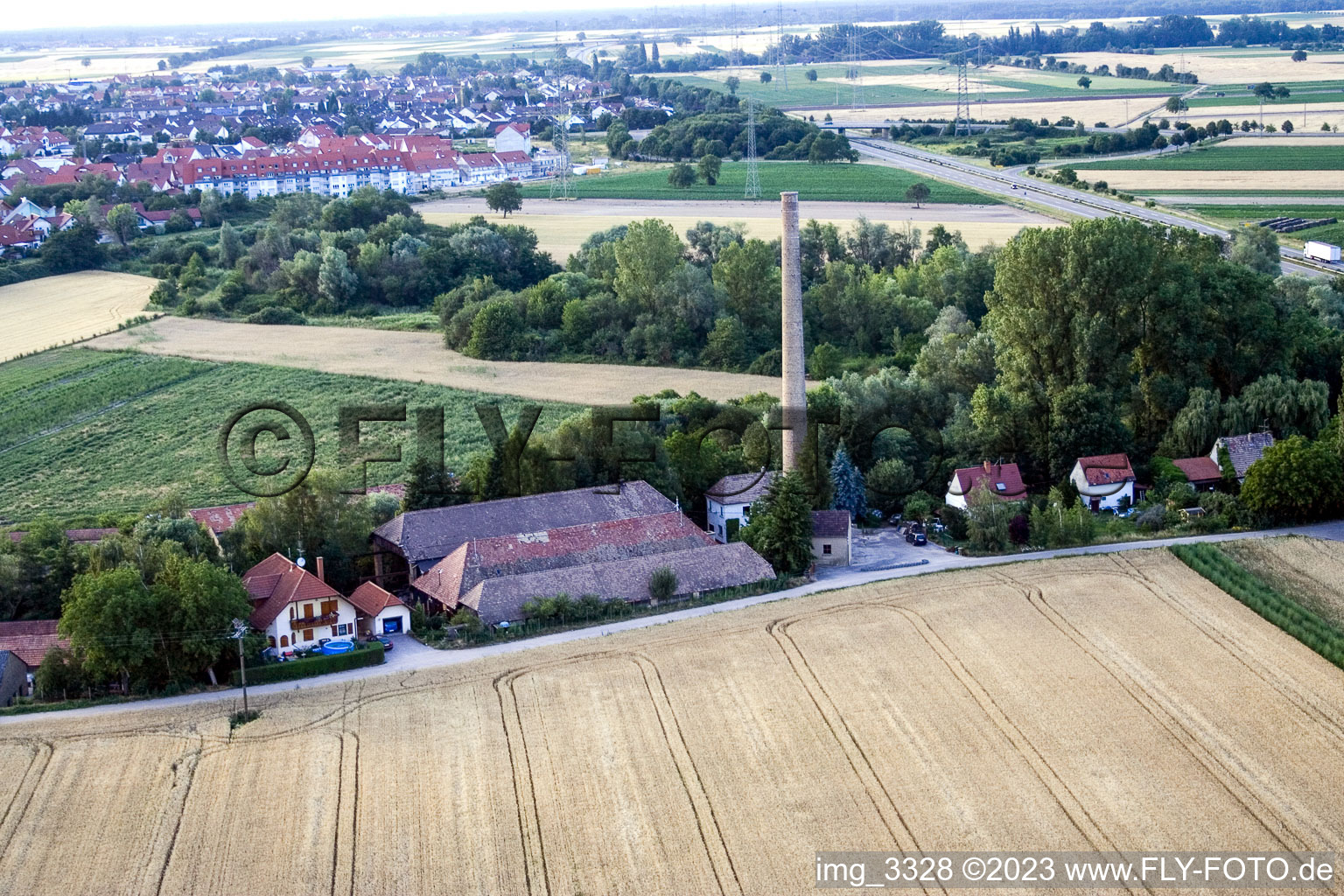 Vue aérienne de Briqueteries à Rülzheim dans le département Rhénanie-Palatinat, Allemagne