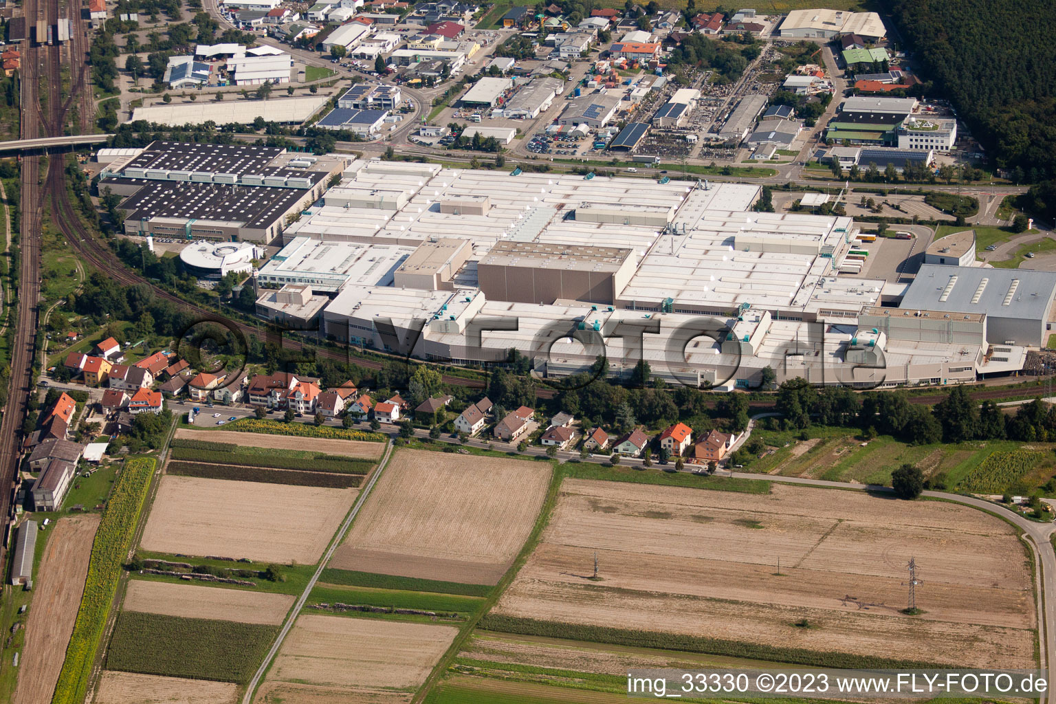 Vue aérienne de Sew-eurodrive GmbH à le quartier Graben in Graben-Neudorf dans le département Bade-Wurtemberg, Allemagne