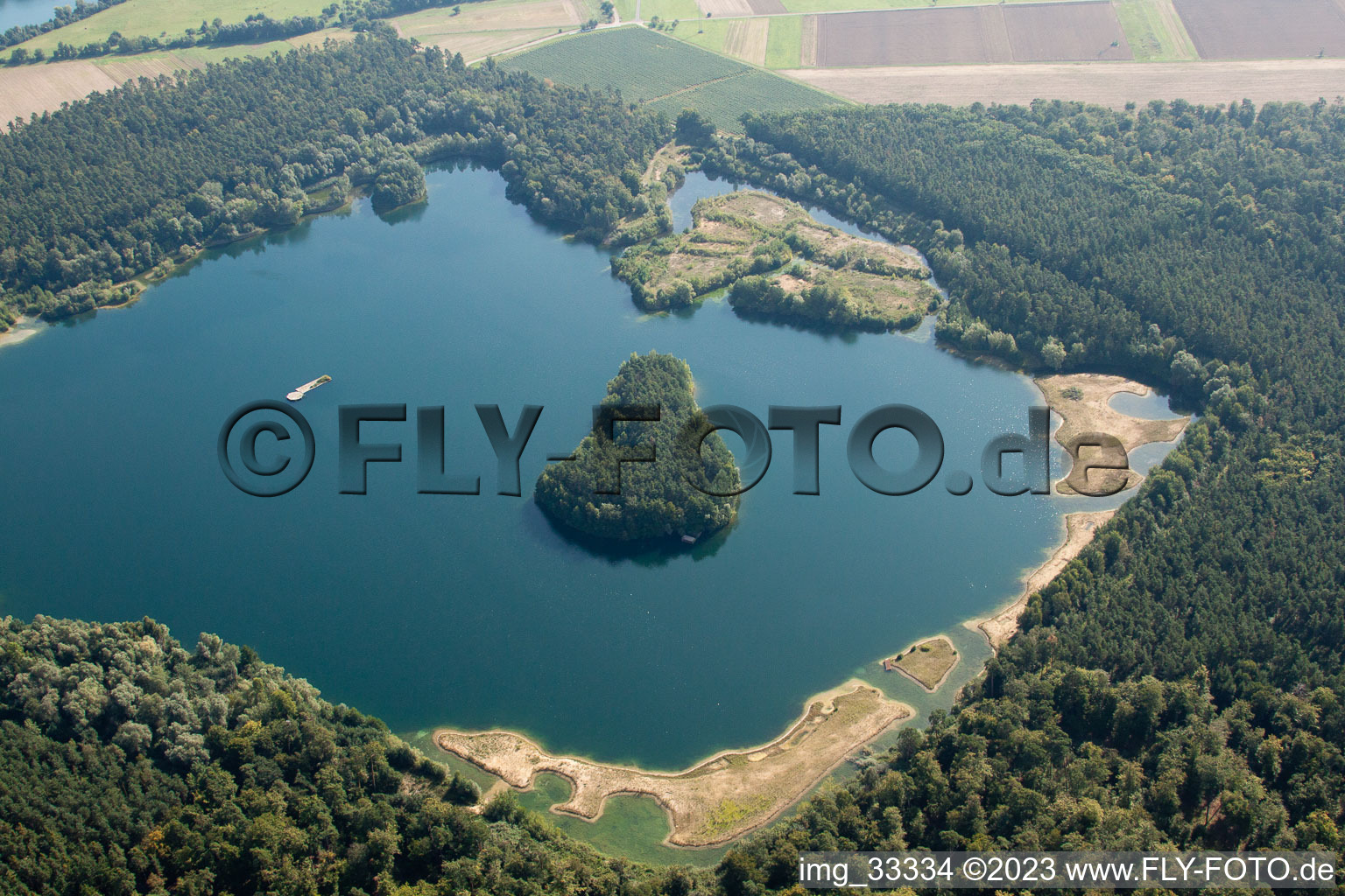 Vue aérienne de Neuthard, réserve naturelle de Kohl Plattenschlag à le quartier Graben in Graben-Neudorf dans le département Bade-Wurtemberg, Allemagne