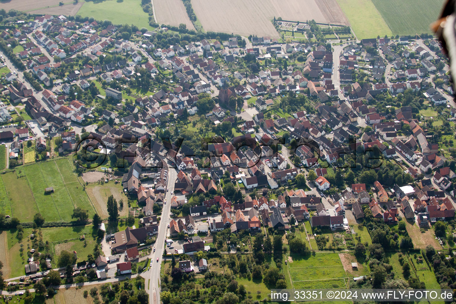 Enregistrement par drone de Quartier Staffort in Stutensee dans le département Bade-Wurtemberg, Allemagne