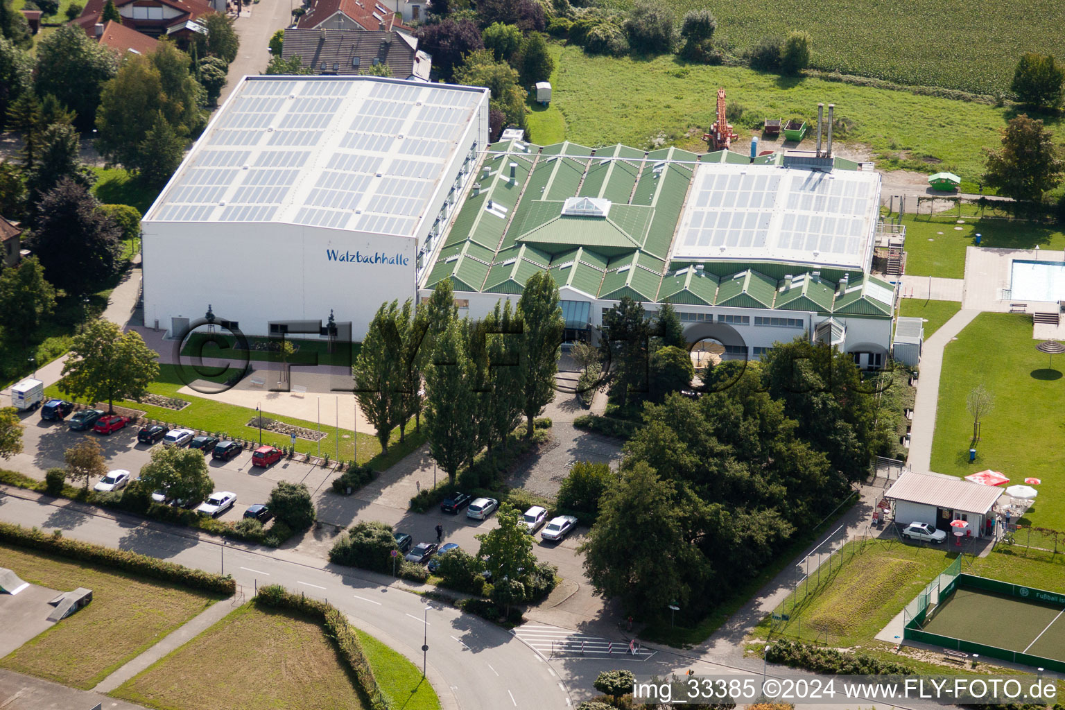 Vue aérienne de Salle Walzbach à Weingarten dans le département Bade-Wurtemberg, Allemagne