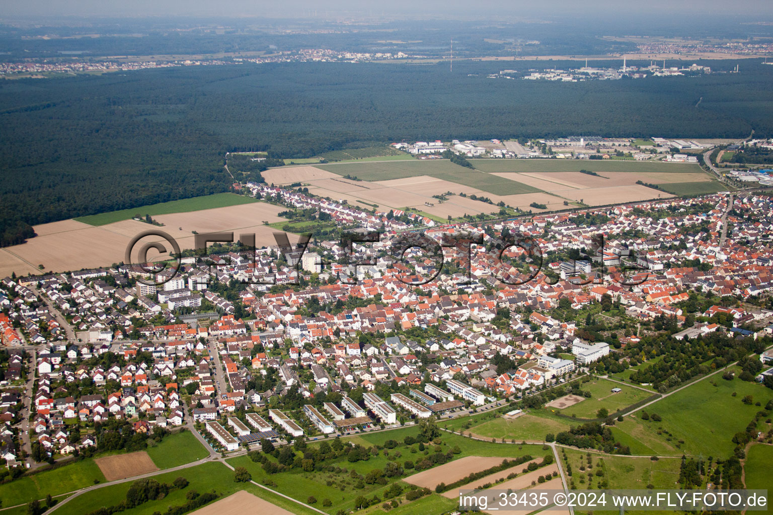 Quartier Blankenloch in Stutensee dans le département Bade-Wurtemberg, Allemagne d'un drone