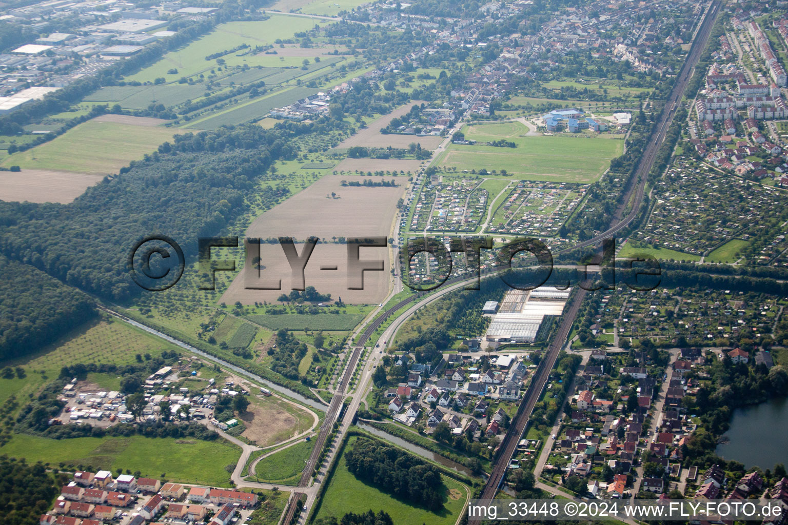 Quartier Hagsfeld in Karlsruhe dans le département Bade-Wurtemberg, Allemagne depuis l'avion