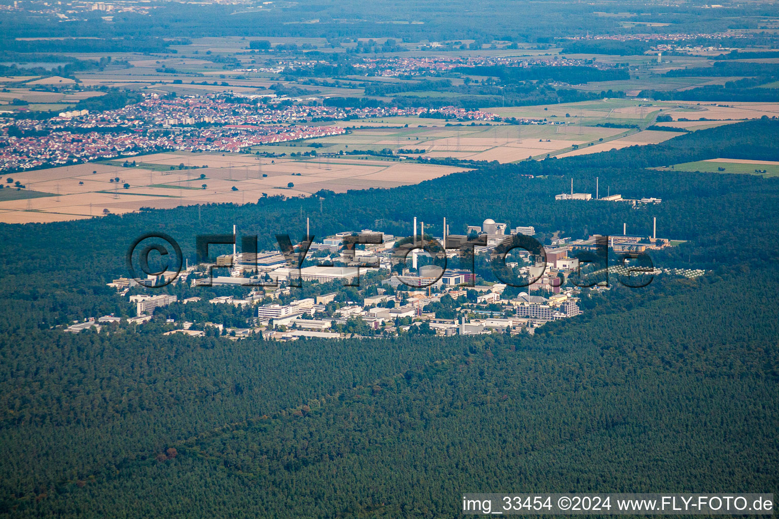 Vue aérienne de KIK, centre de recherche à le quartier Leopoldshafen in Eggenstein-Leopoldshafen dans le département Bade-Wurtemberg, Allemagne