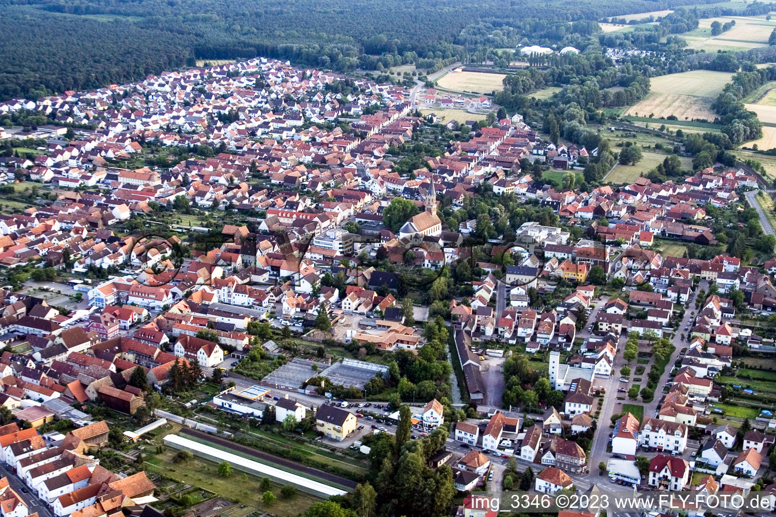 Rülzheim dans le département Rhénanie-Palatinat, Allemagne vue du ciel
