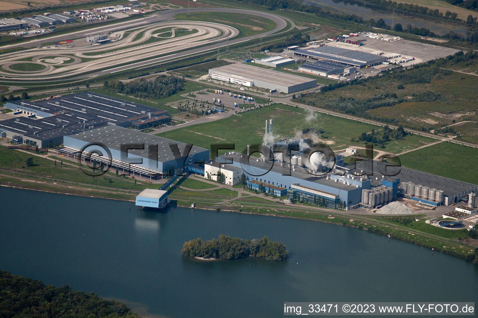 Zone industrielle d'Oberwald, usine de papier de palme à Wörth am Rhein dans le département Rhénanie-Palatinat, Allemagne depuis l'avion