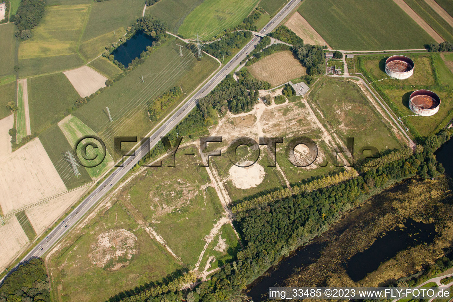 Vue aérienne de Parc de stockage démantelé à Jockgrim dans le département Rhénanie-Palatinat, Allemagne