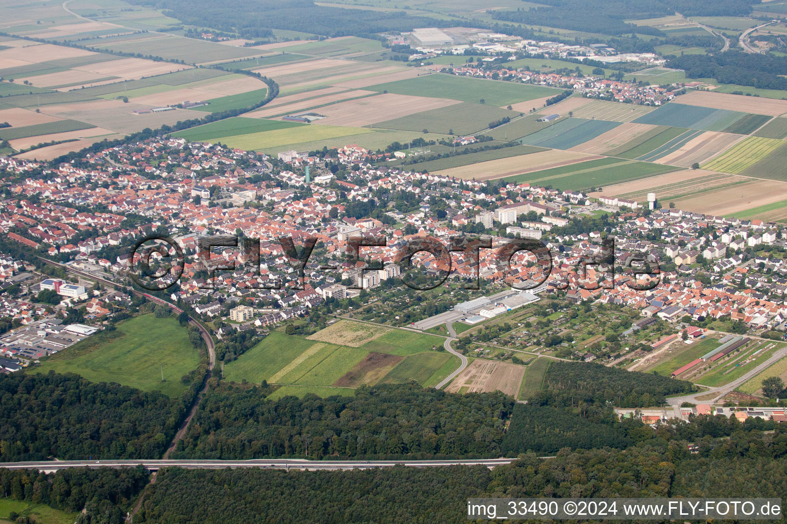 Du sud-est à Kandel dans le département Rhénanie-Palatinat, Allemagne d'en haut