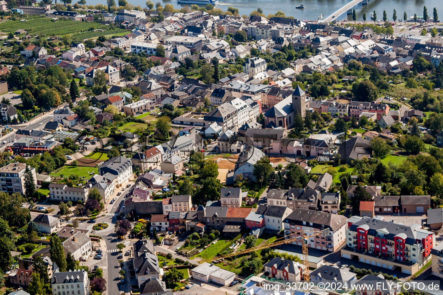 Vue aérienne de Zones riveraines de la Moselle à Grevenmacher à Remich dans le département Remich, Luxembourg