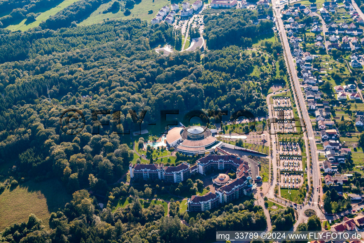 Vue aérienne de Johannesbad Saarschleife GmbH & Co. KG Département de rééducation psychosomatique à le quartier Orscholz in Mettlach dans le département Sarre, Allemagne