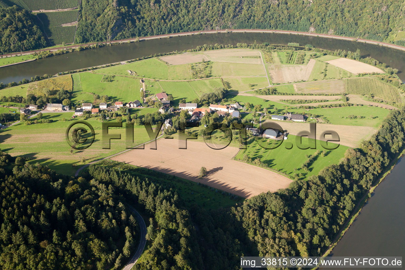 Vue aérienne de Localisation dans une boucle de la Sarre à le quartier Hamm in Taben-Rodt dans le département Rhénanie-Palatinat, Allemagne