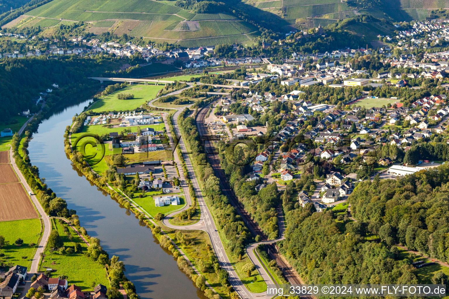 Vue aérienne de Krutweiler dans le département Sarre, Allemagne