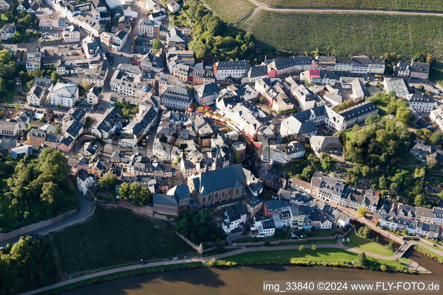 Saarburg dans le département Rhénanie-Palatinat, Allemagne hors des airs