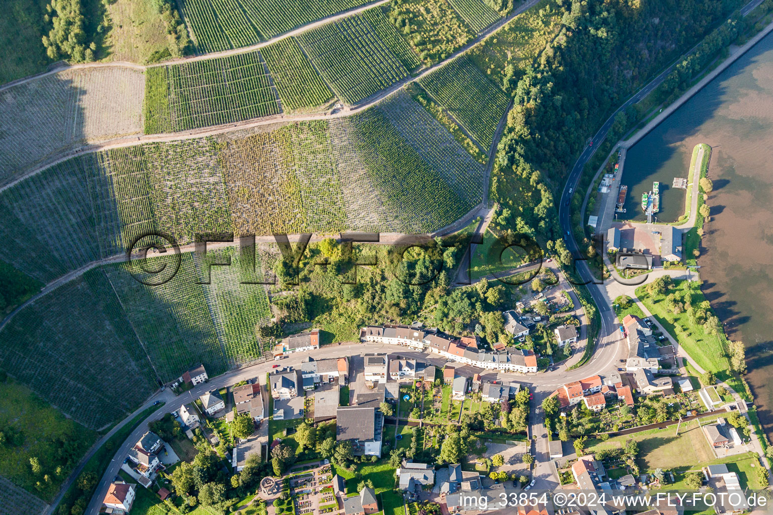 Vue aérienne de Zones riveraines de la Sarre dans le district Niederleuken à Sarrebourg à Niederleuken dans le département Rhénanie-Palatinat, Allemagne