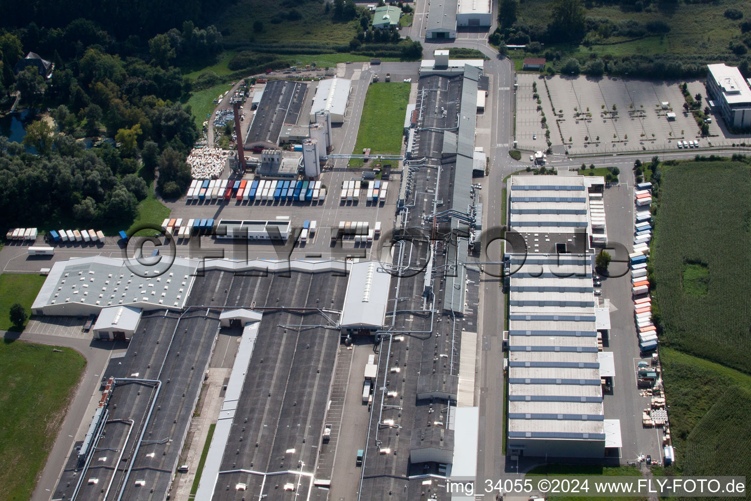 Photographie aérienne de Nolte-Möbel/Holzwerk GmbH à Germersheim dans le département Rhénanie-Palatinat, Allemagne