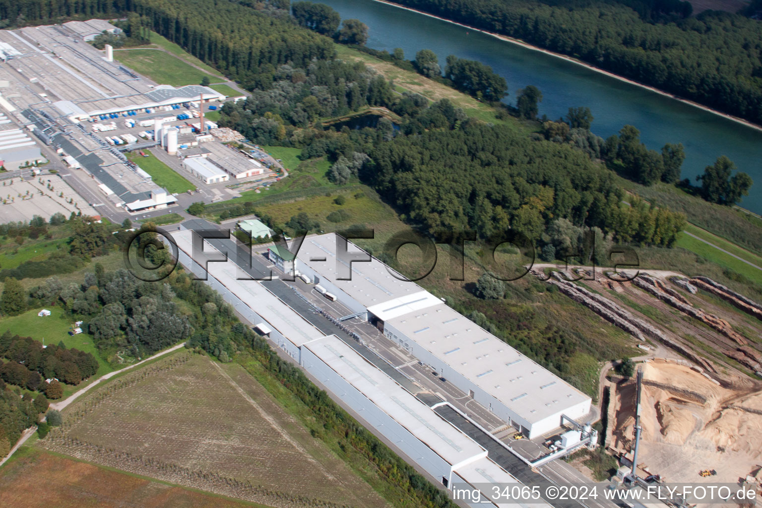 Nolte-Möbel/Holzwerk GmbH à Germersheim dans le département Rhénanie-Palatinat, Allemagne depuis l'avion