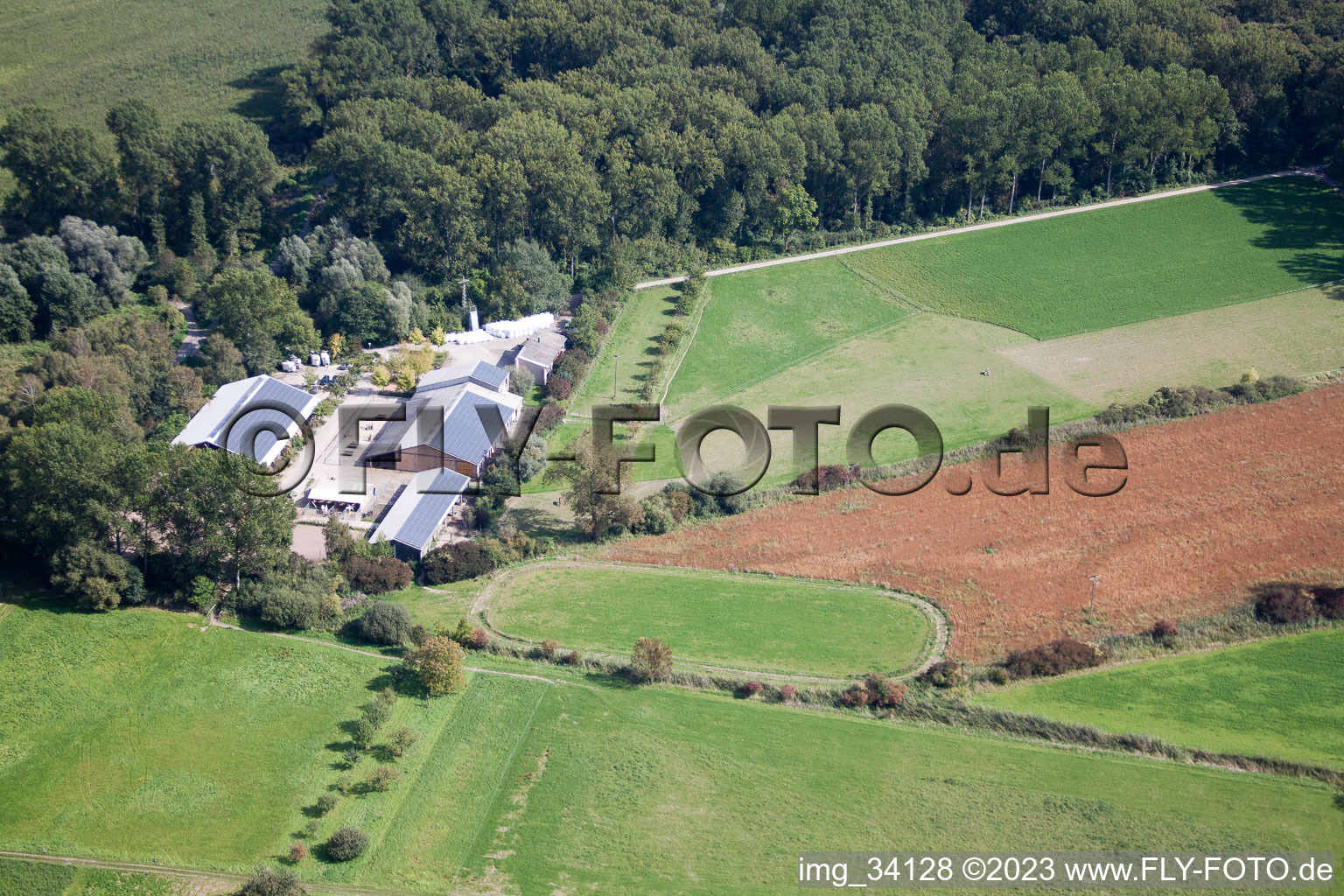 Kennelhof à le quartier Sondernheim in Germersheim dans le département Rhénanie-Palatinat, Allemagne vue d'en haut