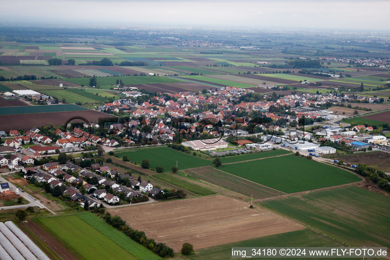 Vue oblique de Quartier Assenheim in Hochdorf-Assenheim dans le département Rhénanie-Palatinat, Allemagne