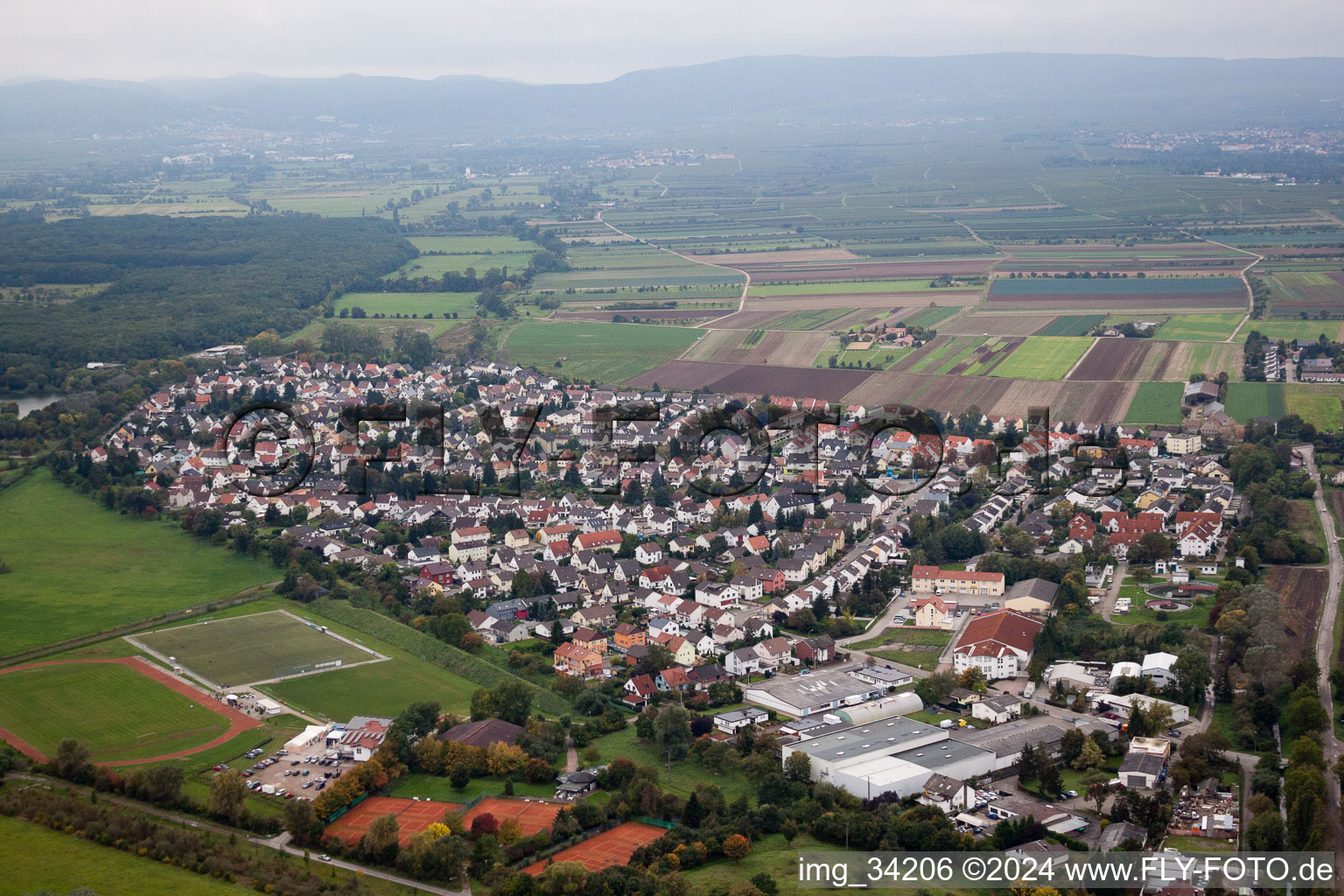 Vue oblique de Lambsheim dans le département Rhénanie-Palatinat, Allemagne