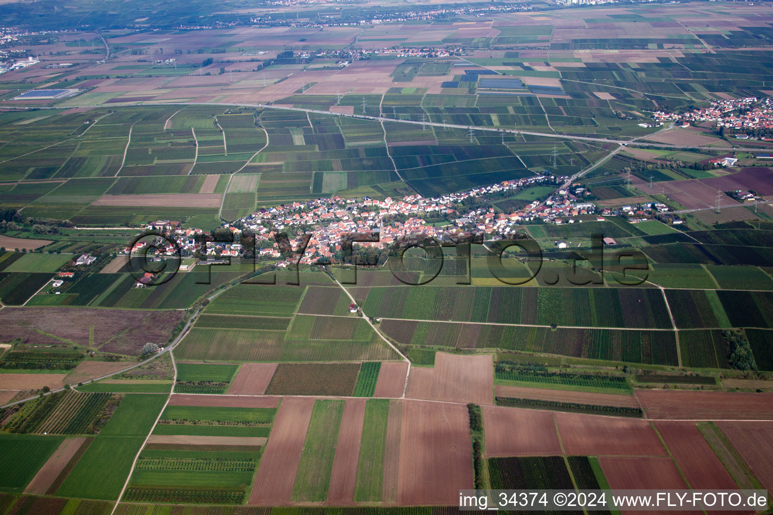 Großkarlbach dans le département Rhénanie-Palatinat, Allemagne vue d'en haut