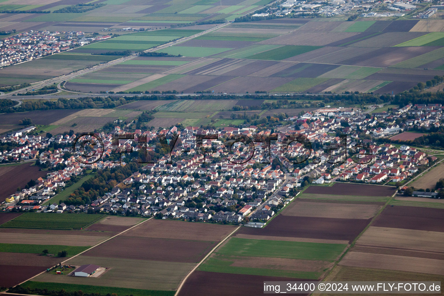 Vue aérienne de Heßheim dans le département Rhénanie-Palatinat, Allemagne