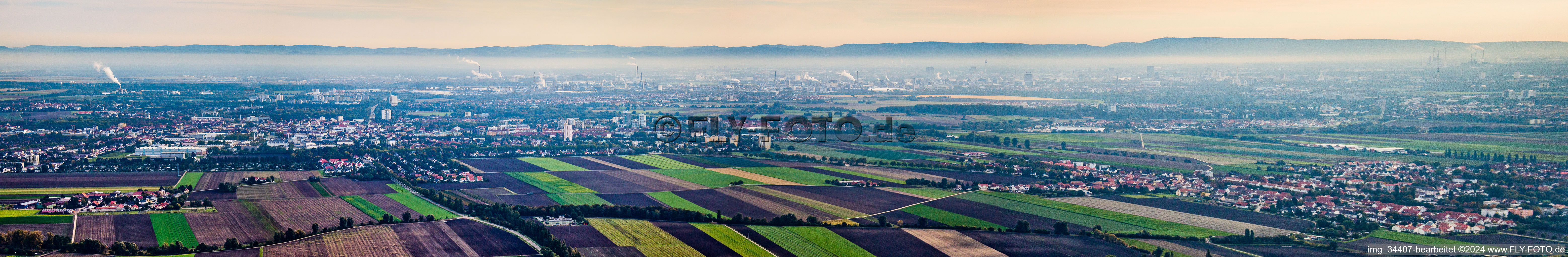 Vue aérienne de Panorama depuis l'ouest à Frankenthal dans le département Rhénanie-Palatinat, Allemagne